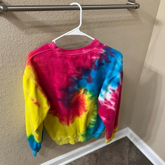 Crewneck - Picture 2 of 2